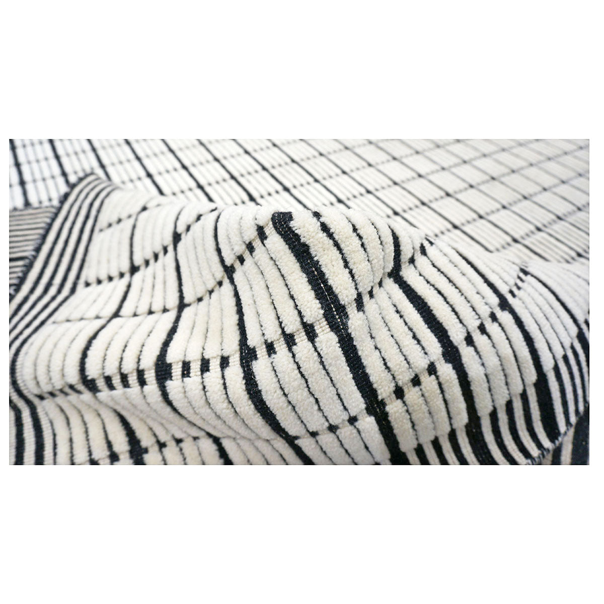 Modern 3D Wool 12x14 White & Black Handloom Area Rug #1144037 image 4